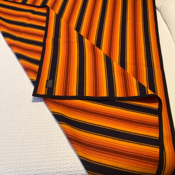 Pendleton wool throw - Picture 5 of 5